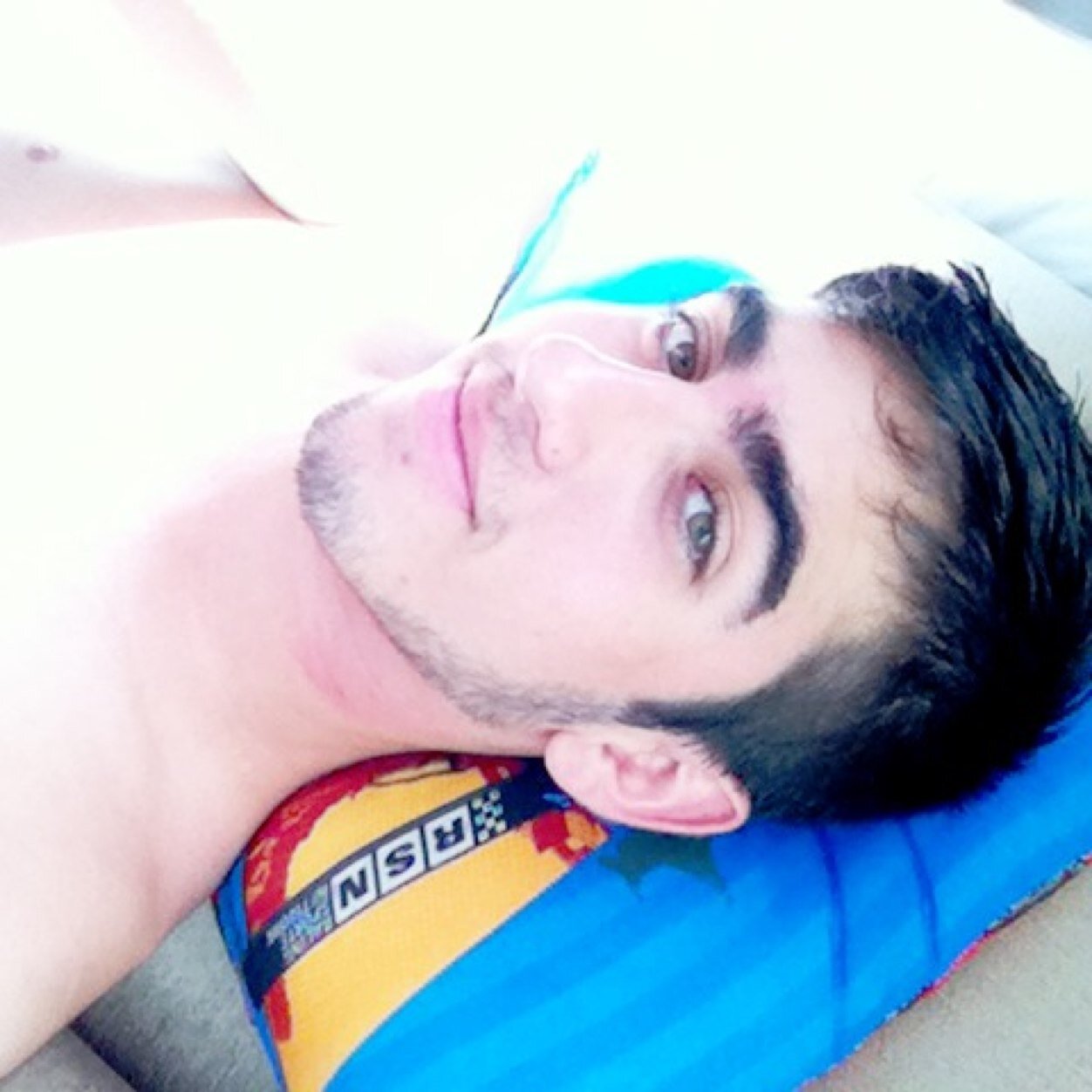 Instagram: gabrieelrr