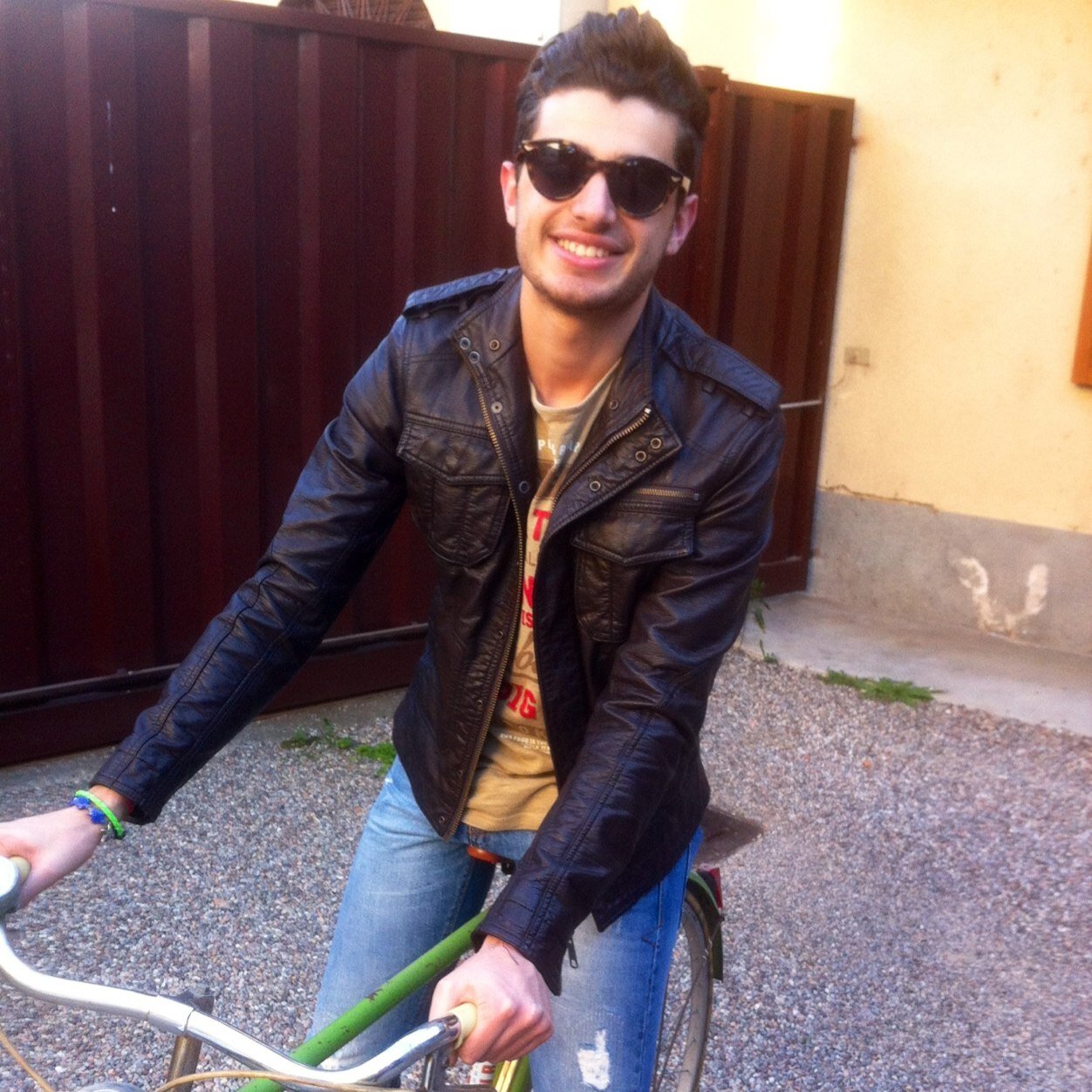 Cripari06's profile picture. 