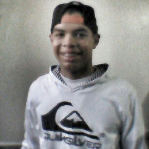 15. Amante de la musica y del futbol, futuro cadete de la AMAB y XXXIII Limiliber ♥. Lo demás lo descubres por tu cuenta