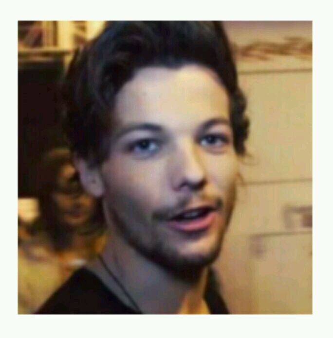 harry is louis' baby☀️