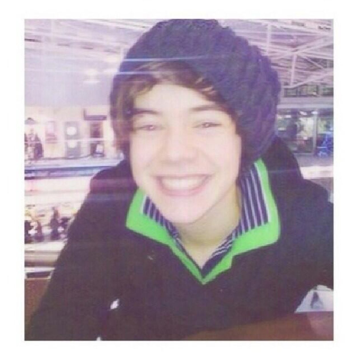 FOLLOW @narryforce @narryforce PLEASE BC SHE GAVE U A FREE FOLLOW THANK U