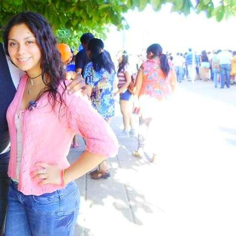 Me llamo Bárbara Soto Pino tengo 17 añitos y estudio en Liceo bicentenario Oscar Castro Zuñiga de Rancagua :) https://t.co/0bekxX6ehH