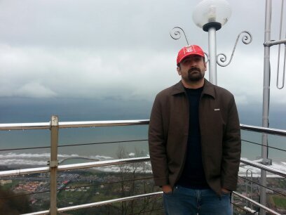 English teacher. Liverpool lover. Rock listener
