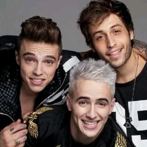 forever_fly5's profile picture. Eu conto as horas pra poder ver vocês, ver o sorriso de vocês e o que eu mais preciso !