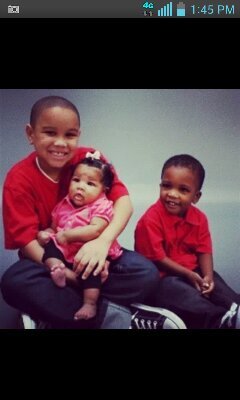 Live laugh Love.! I love being a wife and mother to my 3 munchkins!!!!