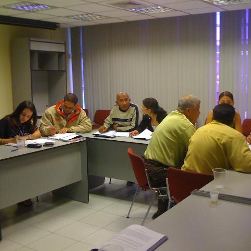 Formación, Capacitación y Asesoría Integral al personal de los distintos niveles de las Organizaciones y Particulares,