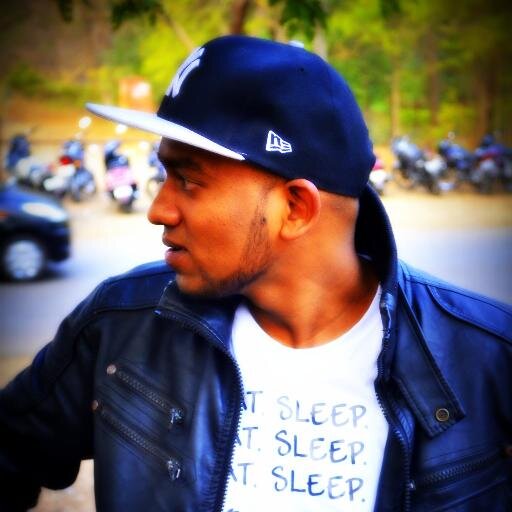 Foodie| Traveler| Biker| http://t.co/uRw48bnaS6| Music Lover| Philanthropist| Visioner| Technology Enthusiast| & Awesome