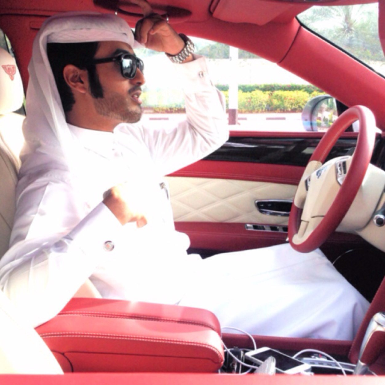 لو قالو الناس لك يومٍ ورح عشبه .. حذفت عمري وراي وجيتك مسير ❤️