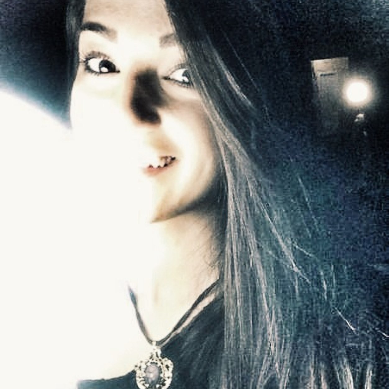Instagram: _marinagouveia 
Snap: marigouv