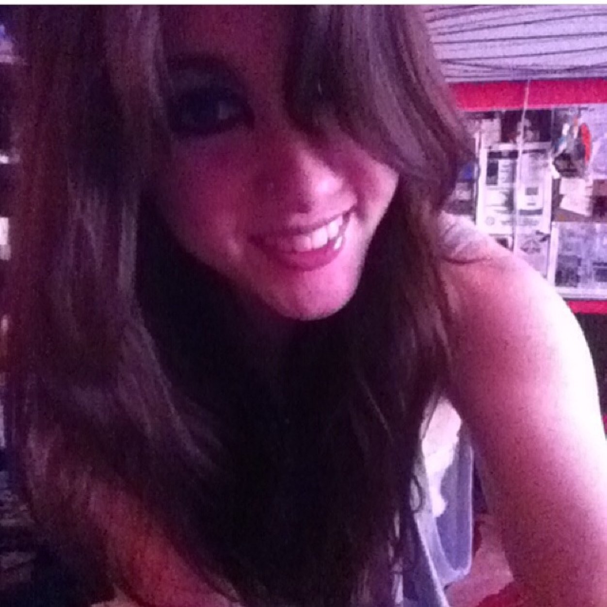 thatbotdfchick's profile picture. (Future singer and makeup artist) (Single) (My favorite bands include PTV, SWS, OM&M, BMTH, MCR, LD, Paramore, and FIR Dm if your looking to start a band loves