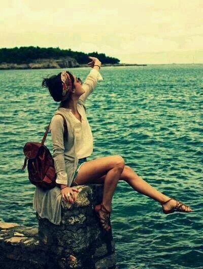 EmmaCaniza's profile picture. 