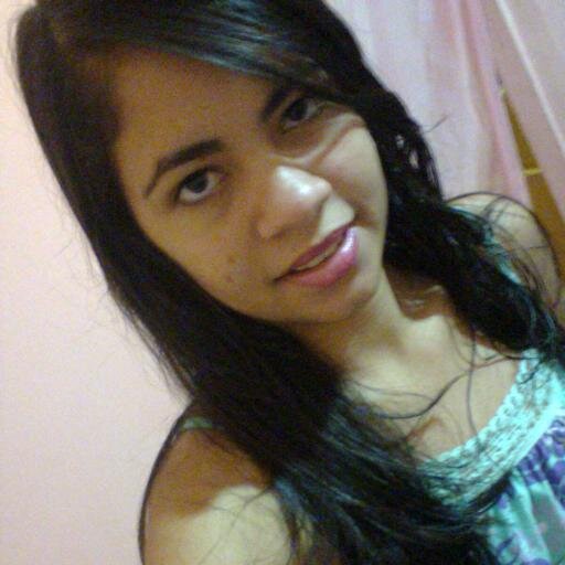 as lembranças a gente guarda, os sorrisos o vento leva ea tristeza a gente supera!!