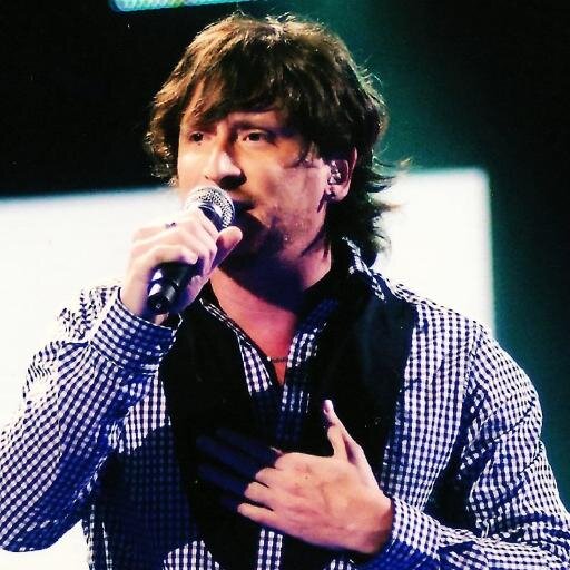 CLUB DE FANS OFICIAL de @claudiotais Info sobre los shows y eventos de nuestro artista favorito ♥