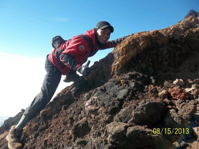Tak ada kemuliaan bgi yg tk prnh mrskan khinaan dn tk da kbrhsilan bgi yg tk prnh brjuang, tmukan mta air stelah khausan lbih nikmat ktibang tak prnh kehausan