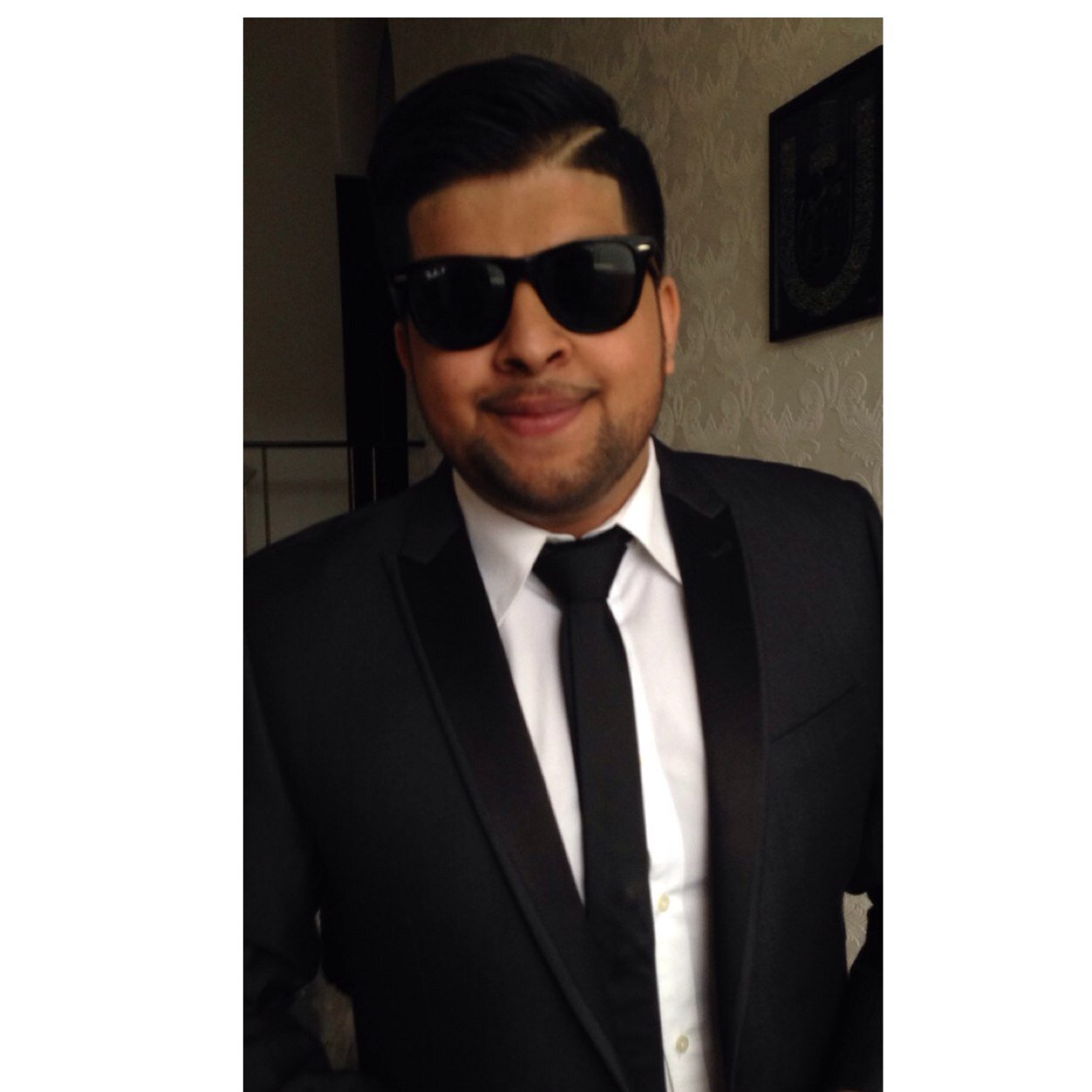 mo_billy's profile picture. Slicker Than Your Average