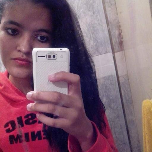 Queria te ter aqui comigo,queria que você percebe-se  que realmente eu te  amo... 3