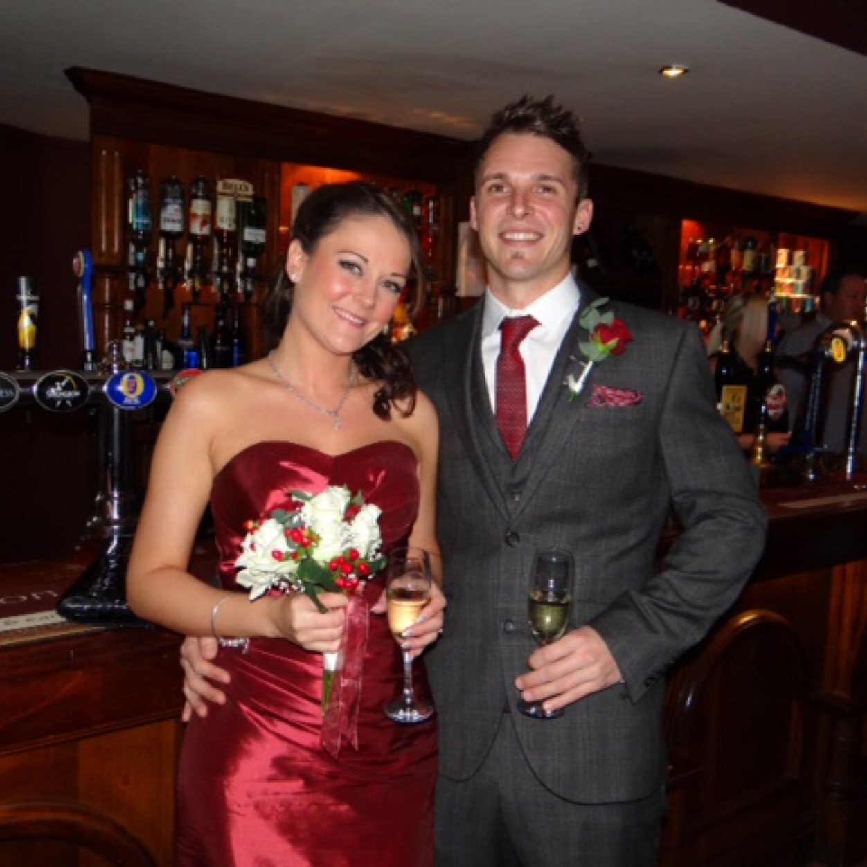 louisey1983's profile picture. 