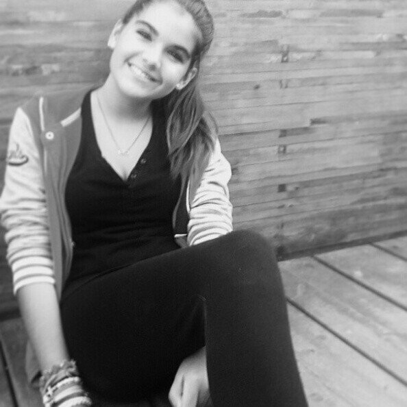 17~Sonriendo desde un 1 de Abril.~Más daños que años.