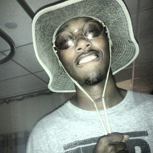 18Ig @Westside_Marco You Cant Act like no Bitch that Only Got Tyler Perry Famous..! BITCH Getthe fuck Out My Face..!