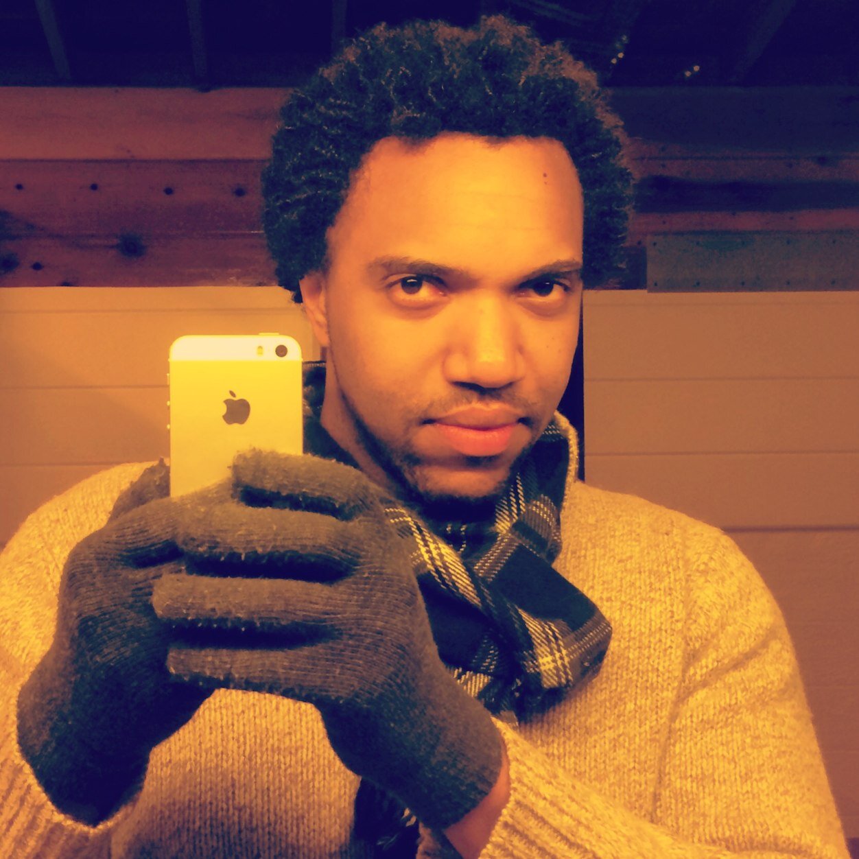 Actor. Singer. Currently on a world tour with Peter Brook's The Suit.