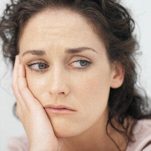 soy una mama real, no una mama 2.0 3.0 4.0 bla bla... no vengo a hacer amigas, vengo a criticarlas y a acabar con sus cuentos de hadas. PREPARENSE!!
