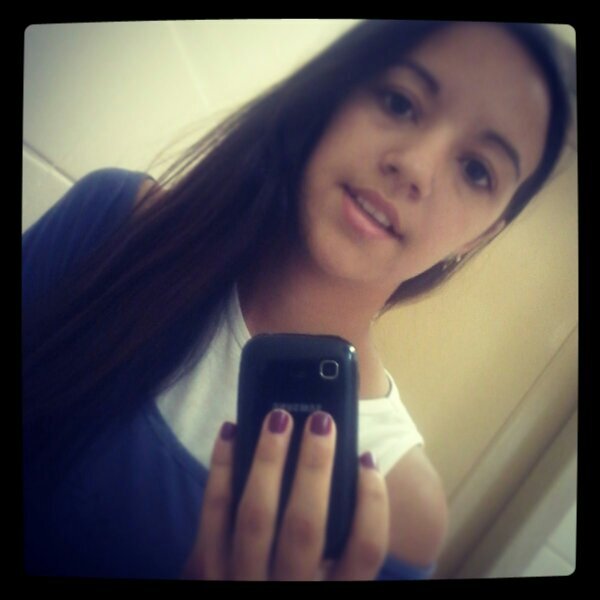 Uma menina marrenta,carinhosa e delicada '.'