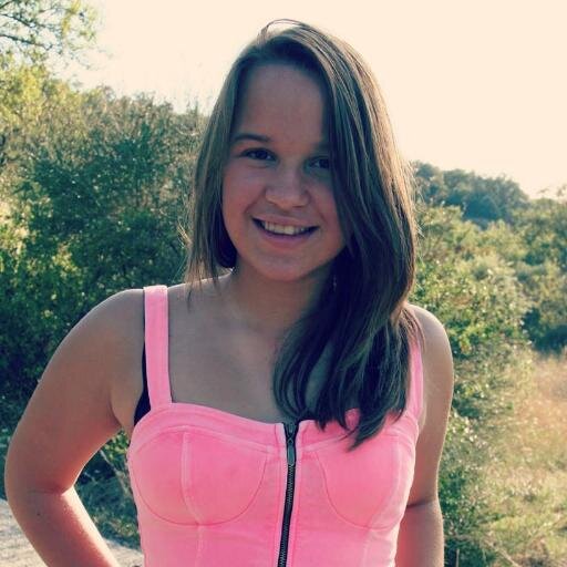 AndreaCCrisan's profile picture. Ni tengo corona, ni soy princesa. ¿Qué prefieres, la perfección inexistente o la existencia imperfecta? #Directioner #KPoper #WeBelieveInYouKris