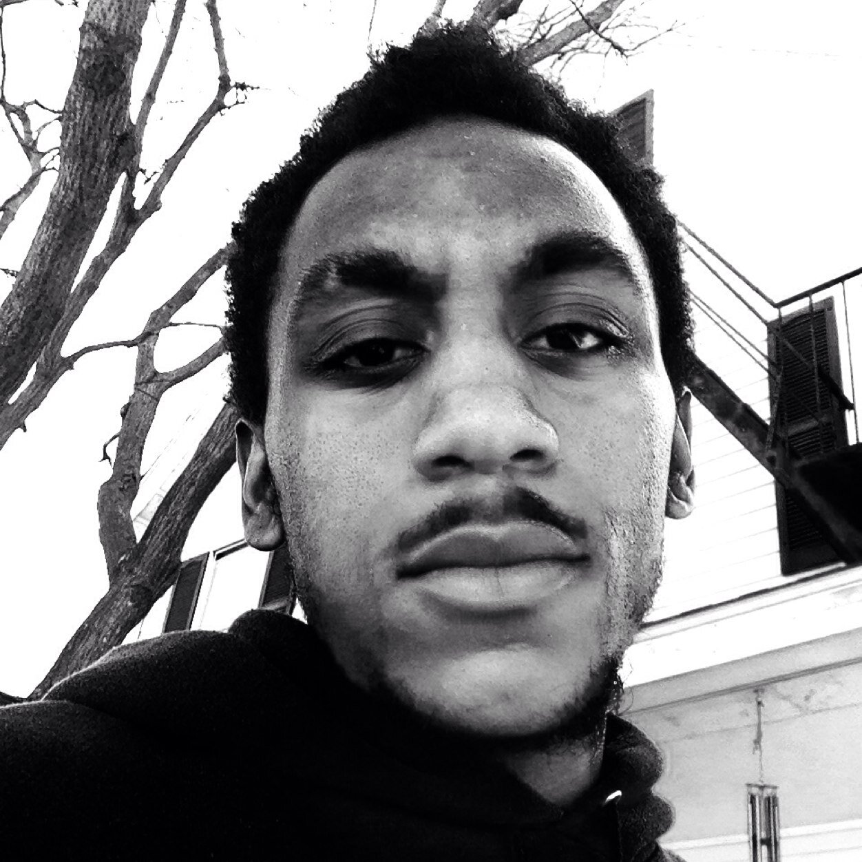 Recording Artist | Send beats to bizzlefettuchini@gmail.com