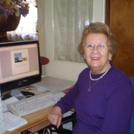 Pensamientos. Tips. Frases de LA ABUELA ¡Identifícate con mis tweets! ¡Dale RT y Colócalos en tus favoritos! Contacto: DeciaLaAbuela@gmail.com
