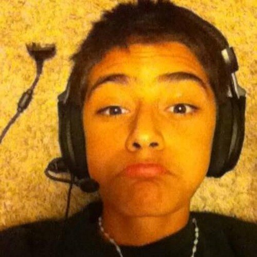Kik: ImAbstrahct I IG:tony_the_gamercx I Xbox GT: Extvcy l Proud Mexican ♡ l 13 years young I I follow back (: I Snap chat: livingliketony I