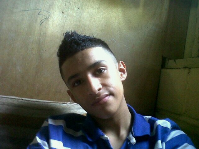 Estudiante del centro de capacitacion gloria de kriete....jugador en ligas menores de el salvador !!