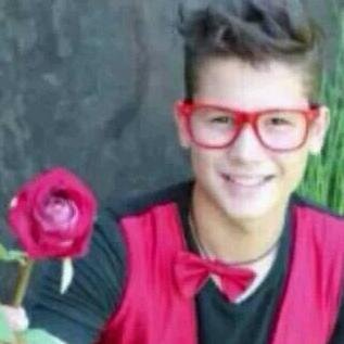 Hola amo a Jose Ramirez ( @Jose_Ram1506 ) y q....                                                                        el me sigue el 31/7/13
