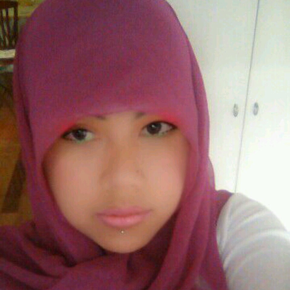 hunnyhunny44's profile picture. 