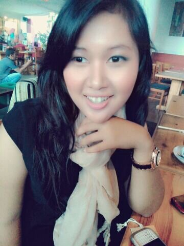 RezitaDwiNanda's profile picture. Industrial engineering 12