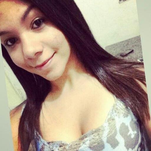 “Ela é um poço de qualidade, defeito e cada gesto dela é uma emoção.” -