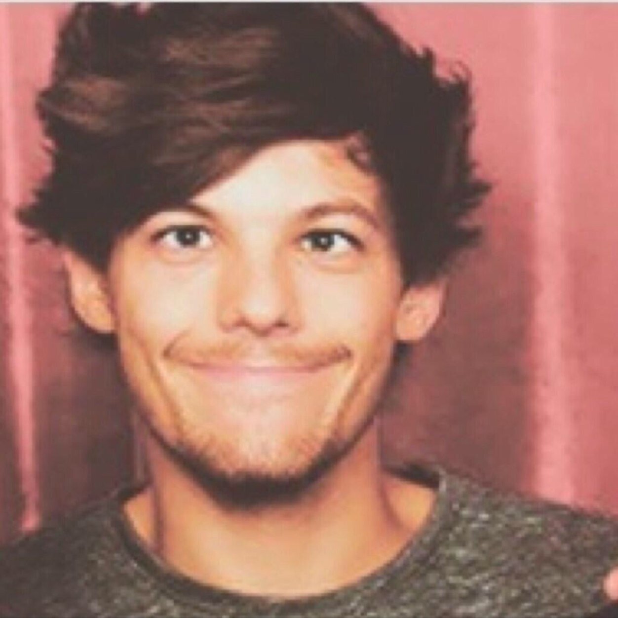 gunsandzouis's profile picture. oh oh oh you dont know your basic facts