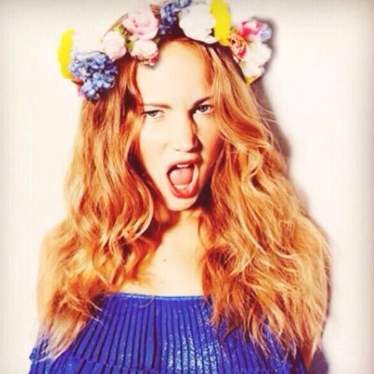 ♘Jennifer Lawrence|Josh Hutcherson➳♡ Hunger game|Emma Watson|Ariana| movie| Sam Claflin|Jena Malone|matthew gray gubler|Foreign countries ☁︎ follow me ʚ◡̈⃝ɞ