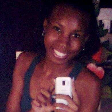 Tenho 15 anos , sou corinthiana , torço também para o time da minha cidade bahia *-* , sou capricorniana , sou ciumenta e extrovertida :D