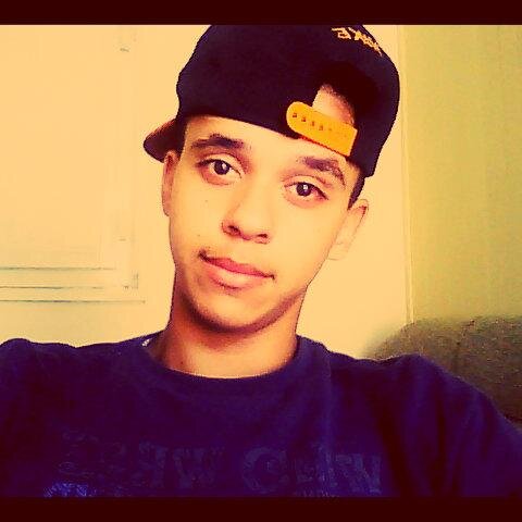Preciso te ter , pra ter meu mundo completo (8