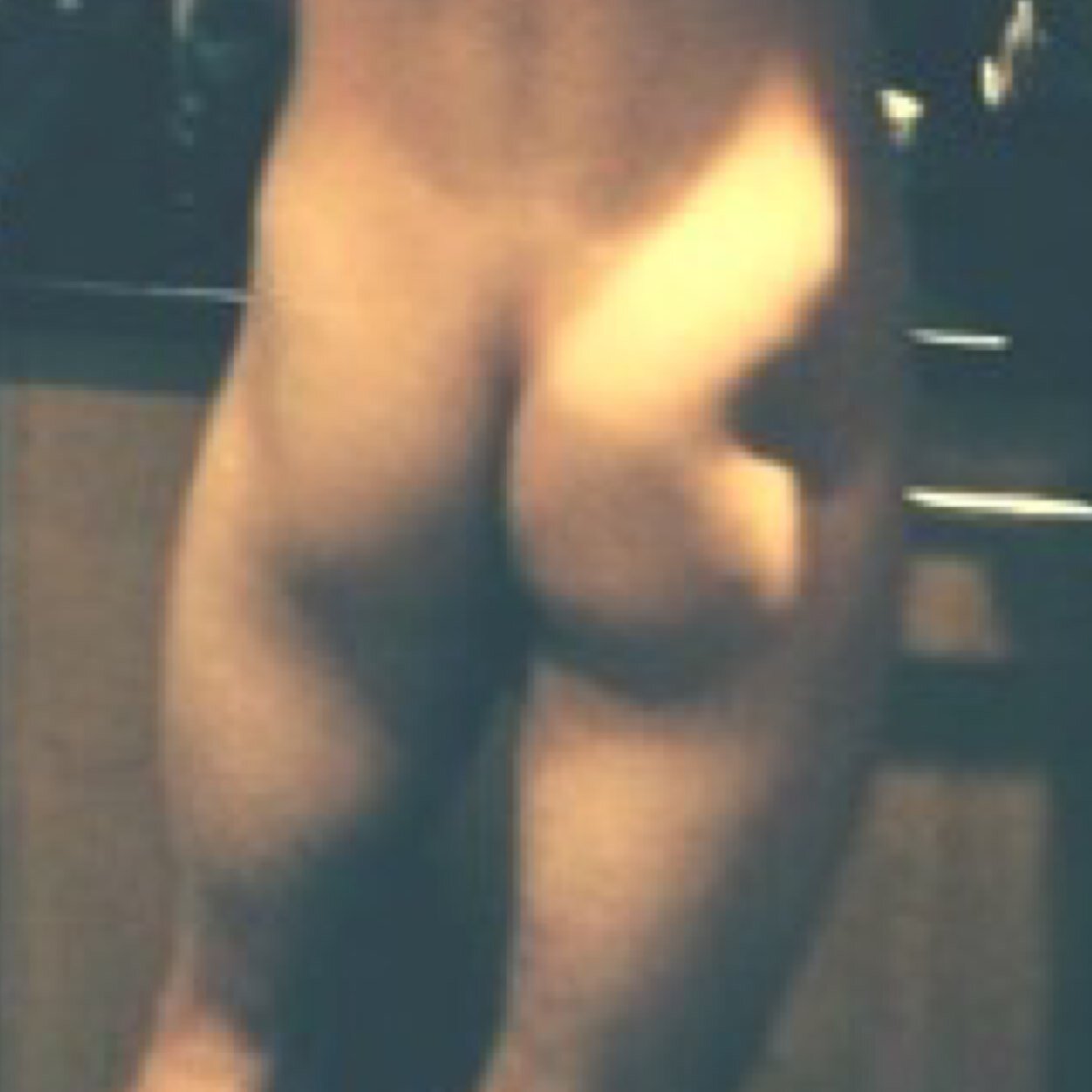 i love butts preferrably calum's, luke's, etc. i caught calum's pick at The Forum so thats pretty cool.