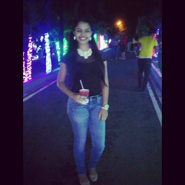 Medicine student ~ Dance&Read ;; Los pequeños momentos felices son lo que importan.