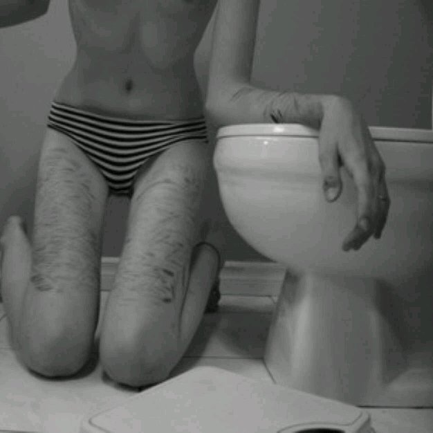 who would love a girl with scars