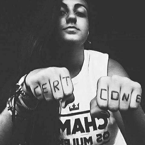 Eu sou Cone e vou ser Cone até o dia em que eu morrer. Dona: @ariannassantos  Amante da @conecrewdir ♥ Oficializada 19/07/13.