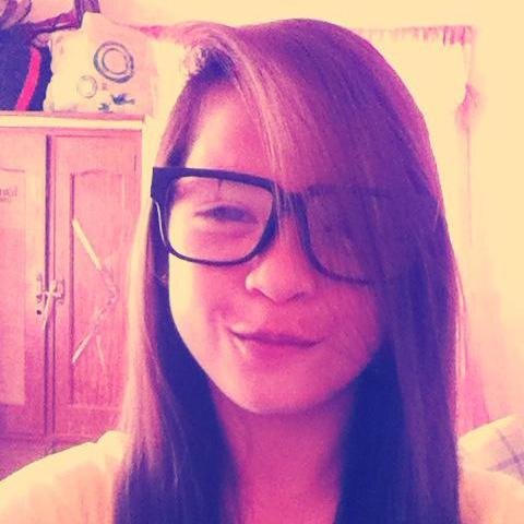 :))) Filipino/11/Grade 6 
--- new to twitter :))