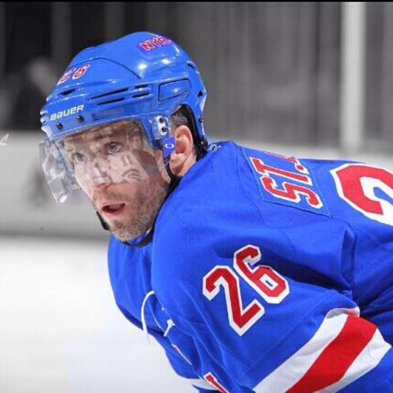 I'm 4'9 and i can still dangle on your mother. Once a lightning player, a stanley cup champ, prom king, all that shit. Of course I'm not the real St.Louis