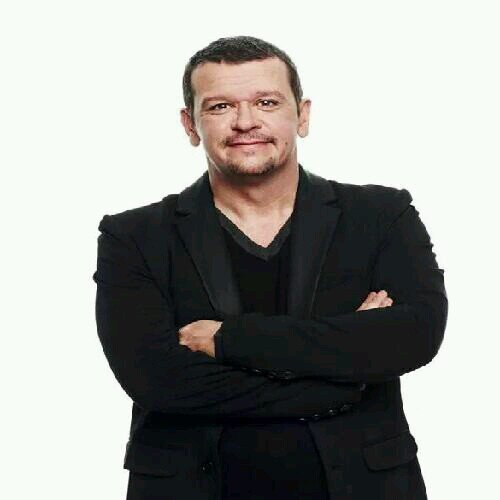 Animateur radio depuis 30 ans 
bientôt sur le https://t.co/5r6kSs0qLg 
c'est juste pour le fun.