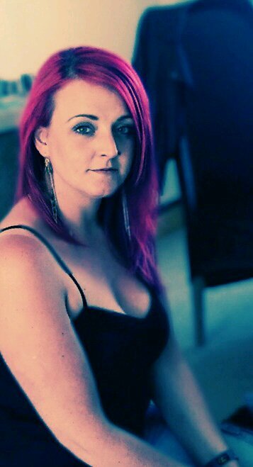 MorwennaPogson's profile picture. Follows u.loving live musics & festivals right now.Bastille Mumford and sons Ben Howard HAIM etc.Also love buttons. check out my page on fb.  Button It!