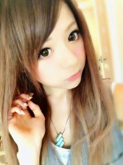 はじめましてー♪暇なときにちょっとずつつぶやいていこうと思います！将来、美容師を目指しています！良かったらふぉろーお願いします(*Ü*)