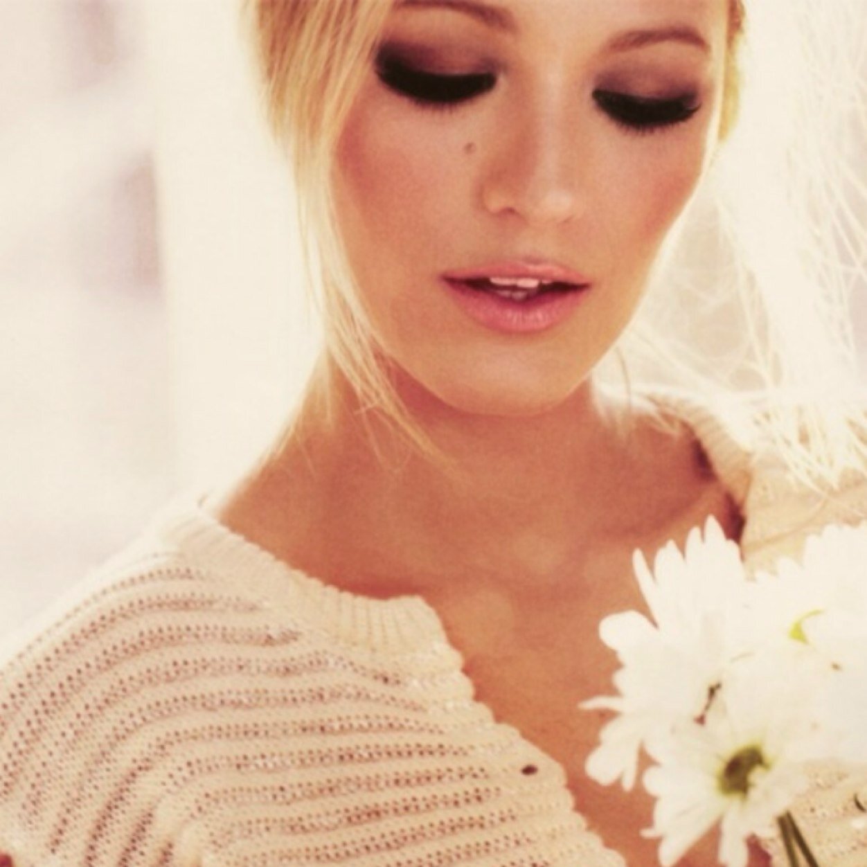 OrdainedOpulent's profile picture. Known for my compassion for others, but also my fury; I swore that no flower shall grow, until my daughter has recieved her glorius freedom. #OpulentMythic