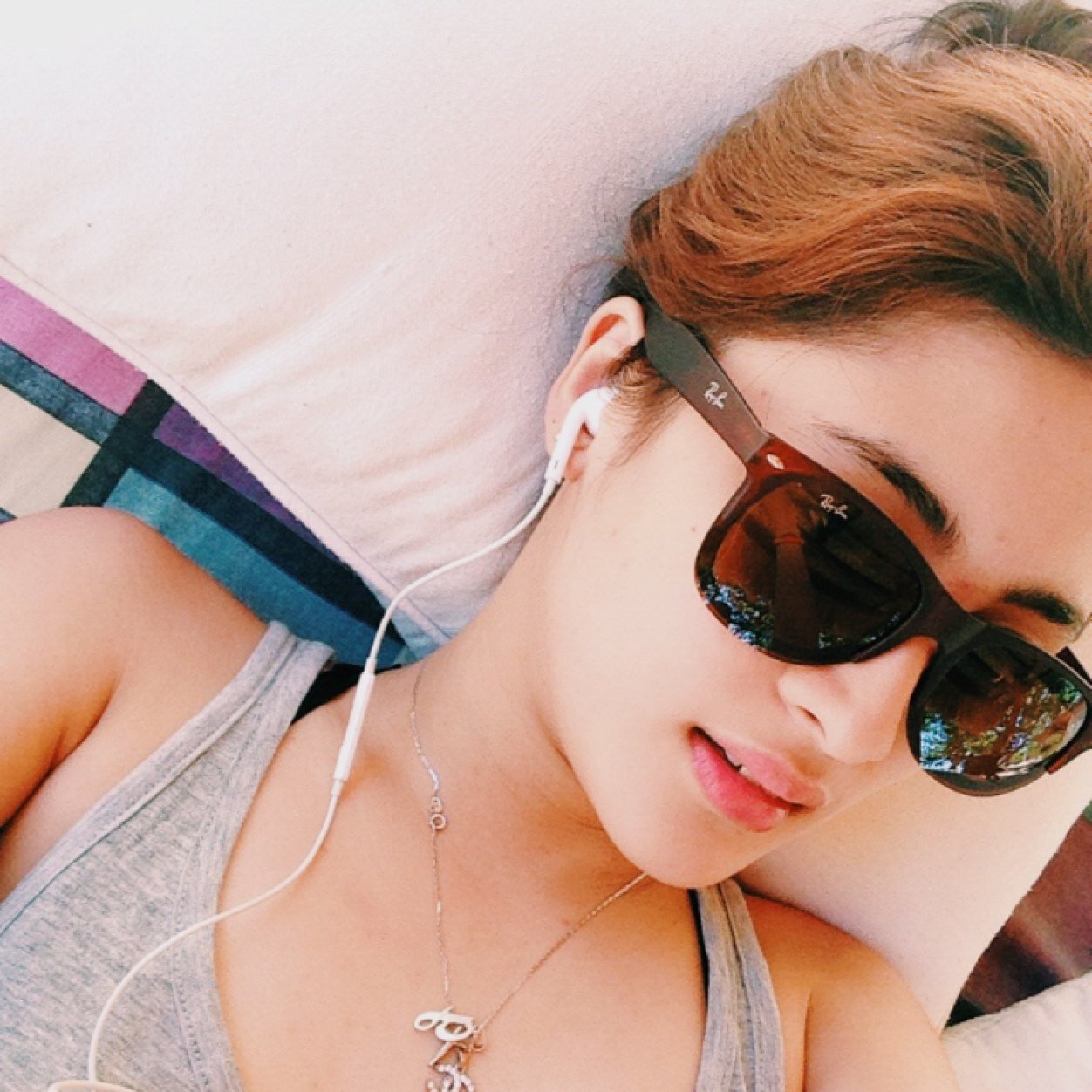 gabyyygarcia's profile picture. Look for what's beneath the surface so you can judge correctly